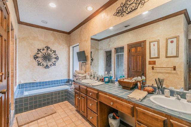 3914 Wingren Drive, Irving, TX 75062