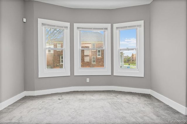 3010 Montclair Street, Detroit, MI 48214