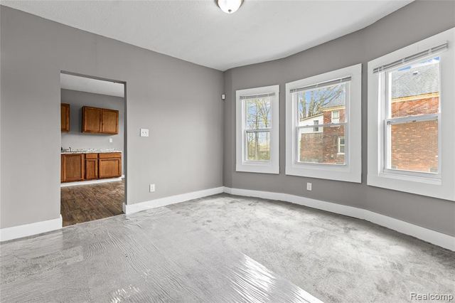 3010 Montclair Street, Detroit, MI 48214