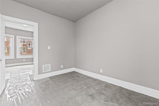 3010 Montclair Street, Detroit, MI 48214