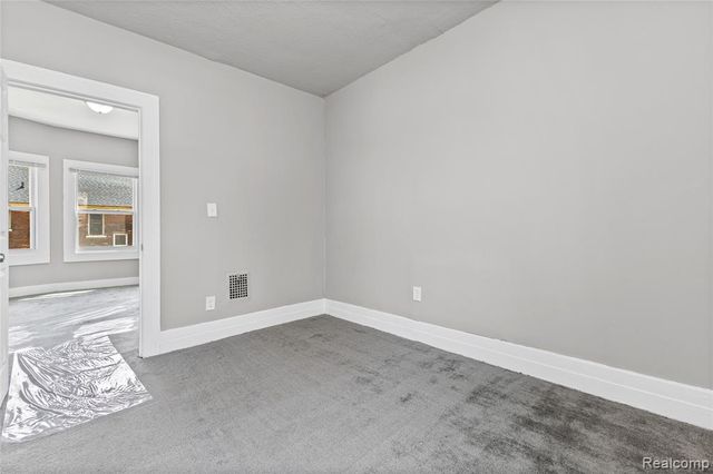 3010 Montclair Street, Detroit, MI 48214