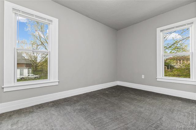 3010 Montclair Street, Detroit, MI 48214