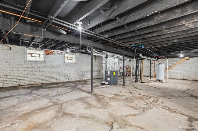 3010 Montclair Street, Detroit, MI 48214