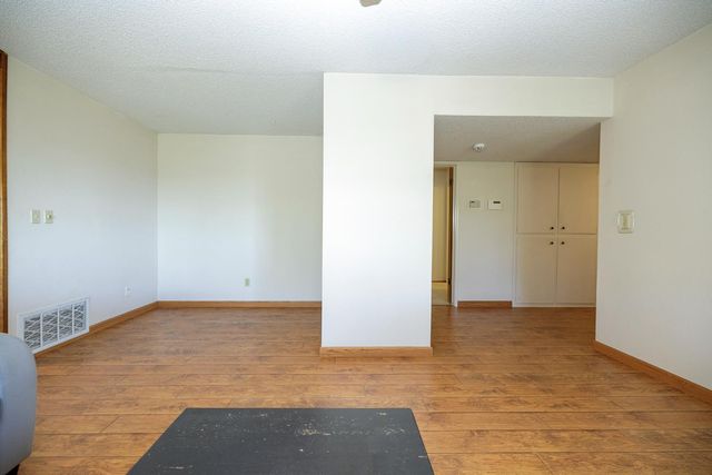 8664 Center St, Mokelumne Hill, CA 95245