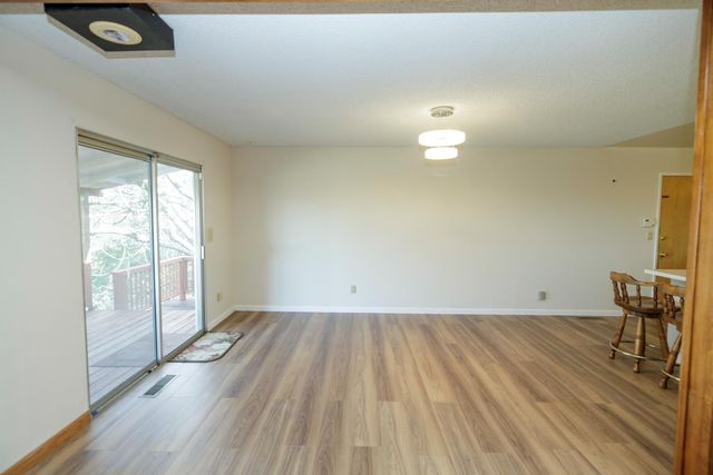 8664 Center St, Mokelumne Hill, CA 95245