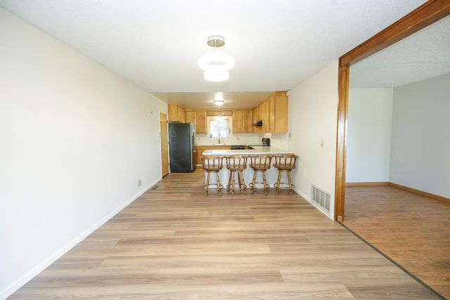 8664 Center St, Mokelumne Hill, CA 95245