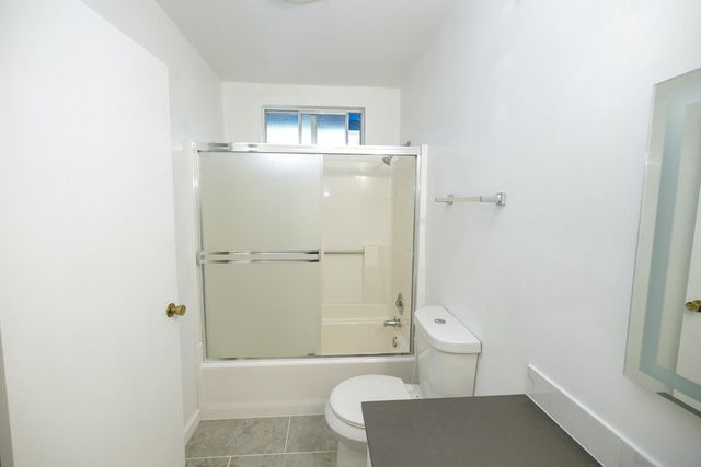 8664 Center St, Mokelumne Hill, CA 95245