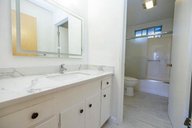 8664 Center St, Mokelumne Hill, CA 95245