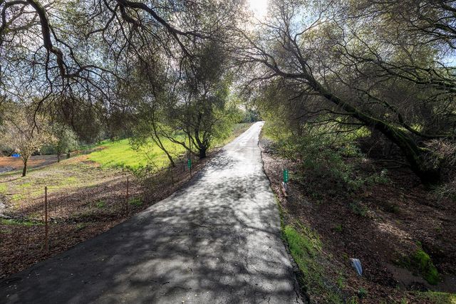 8664 Center St, Mokelumne Hill, CA 95245