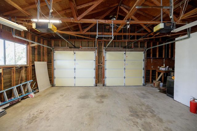 8664 Center St, Mokelumne Hill, CA 95245