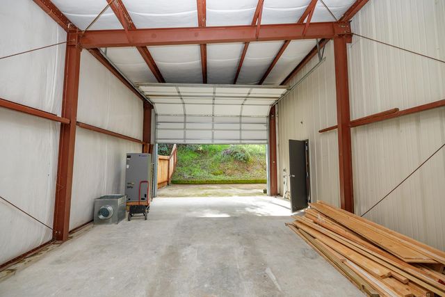 8664 Center St, Mokelumne Hill, CA 95245