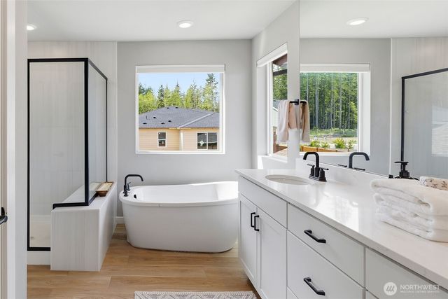 5536 Kinross Road SW, Port Orchard, WA 98367
