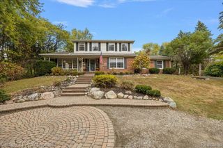 3550 E Clarkston Road, Oakland, MI 48363