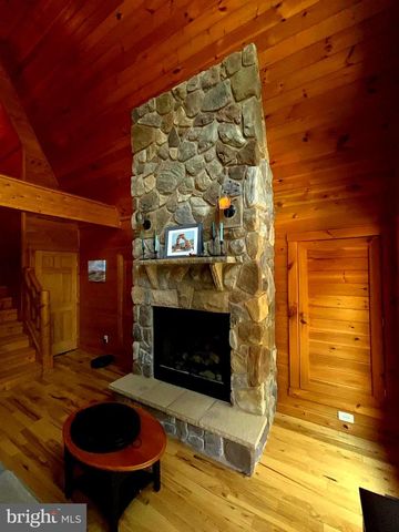 4839 GRACES CABIN RD, Springfield, WV 26763