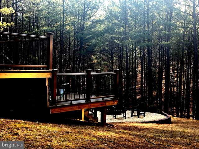 4839 GRACES CABIN RD, Springfield, WV 26763