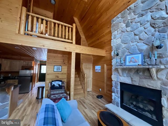 4839 GRACES CABIN RD, Springfield, WV 26763