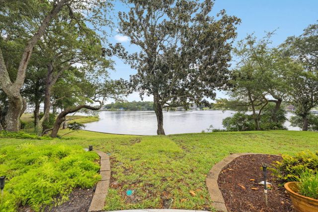 717 6th Street, Destin, FL 32541