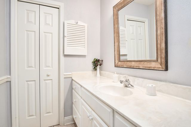 717 6th Street, Destin, FL 32541