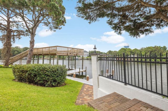 717 6th Street, Destin, FL 32541