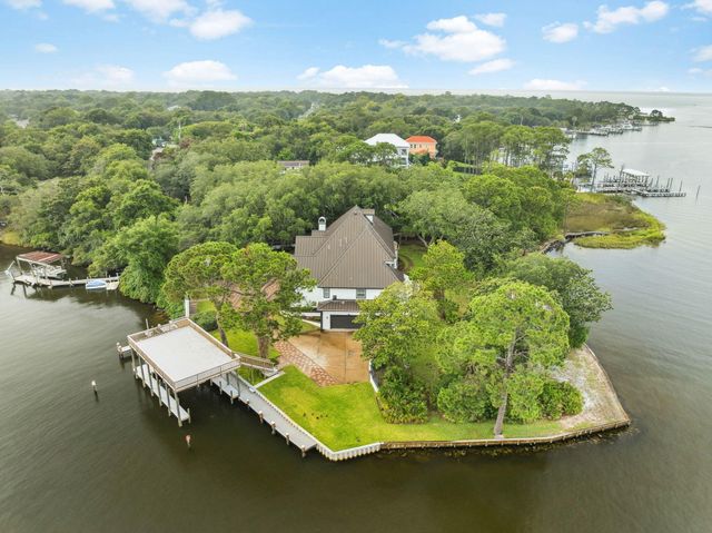 717 6th Street, Destin, FL 32541