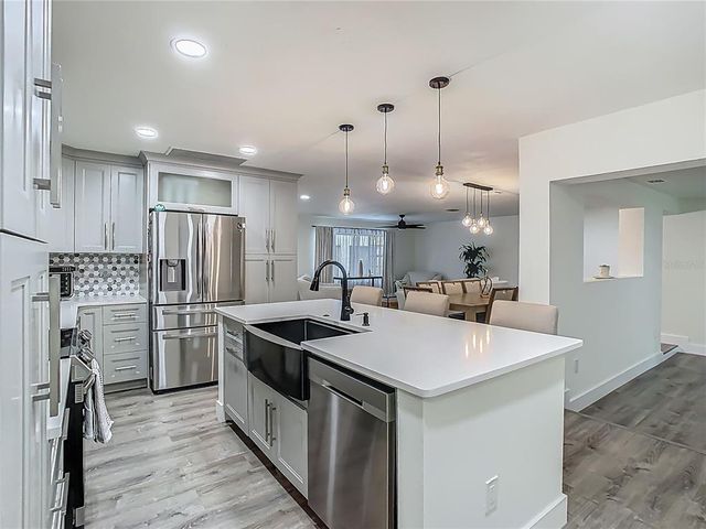 3325 HORSESHOE DRIVE, Longwood, FL 32779