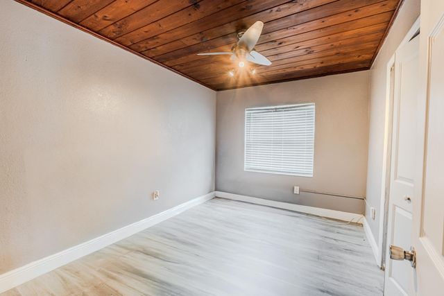 112 W 34th Street 1, Riviera Beach, FL 33404