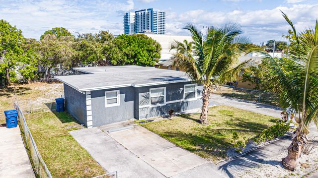112 W 34th Street 1, Riviera Beach, FL 33404