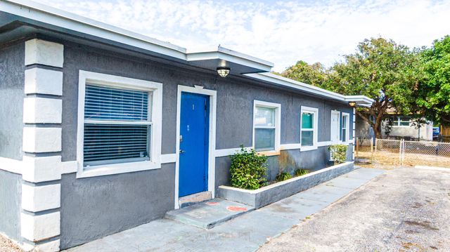 112 W 34th Street 1, Riviera Beach, FL 33404