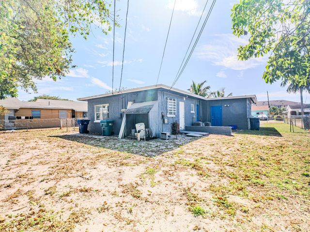 112 W 34th Street 1, Riviera Beach, FL 33404