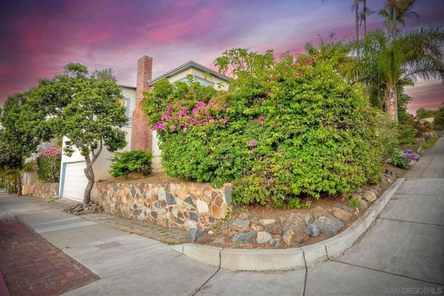 4692 Niagara Ave, San Diego, CA 92107