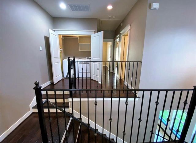 902 Lawrence Street, Houston, TX 77008
