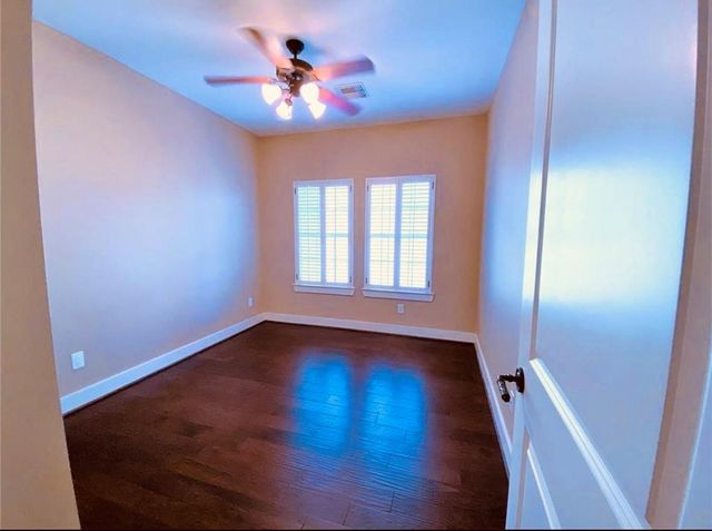 902 Lawrence Street, Houston, TX 77008