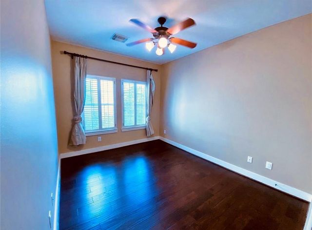 902 Lawrence Street, Houston, TX 77008
