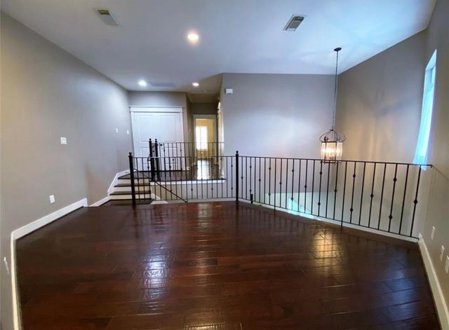 902 Lawrence Street, Houston, TX 77008