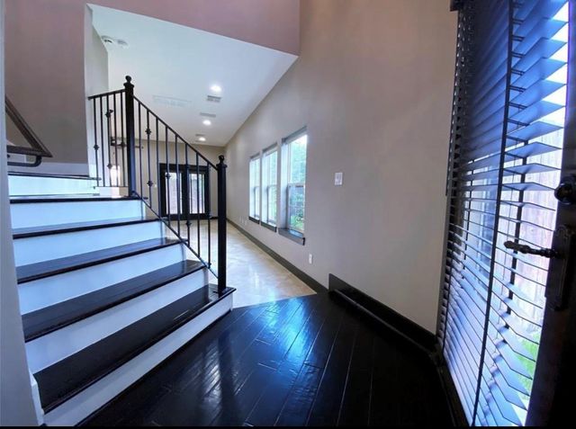 902 Lawrence Street, Houston, TX 77008