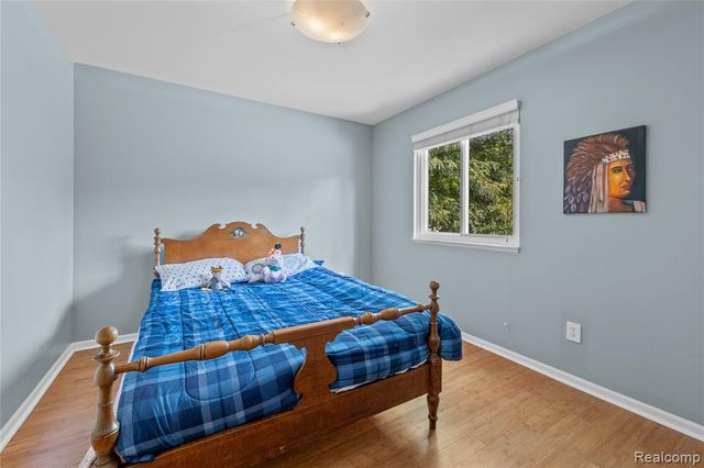 1570 Streamwood Court, Rochester Hills, MI 48309