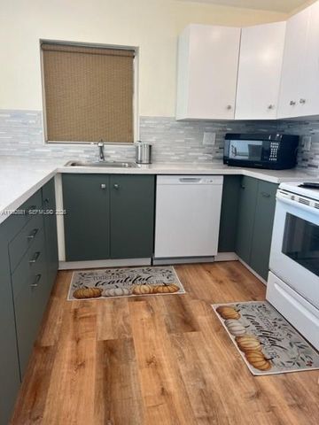 7900 Tatum Waterway Dr 503, Miami Beach, FL 33141