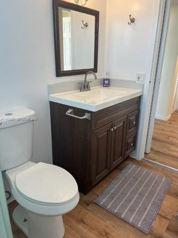 7900 Tatum Waterway Dr 503, Miami Beach, FL 33141