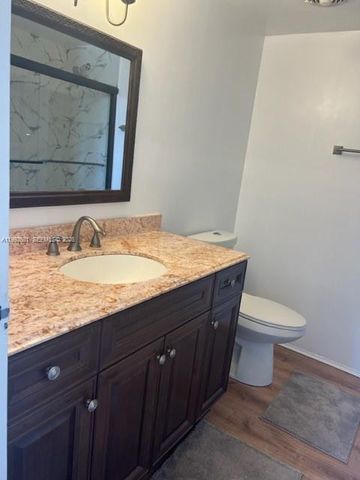 7900 Tatum Waterway Dr 503, Miami Beach, FL 33141