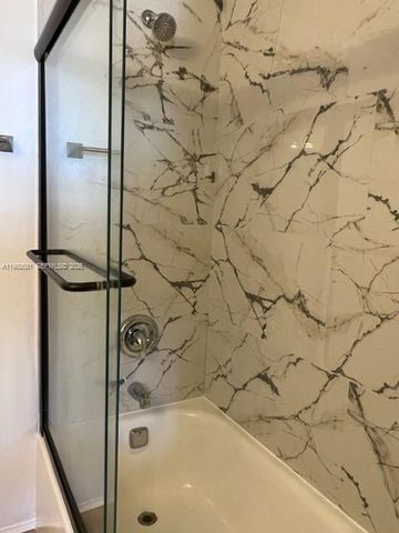 7900 Tatum Waterway Dr 503, Miami Beach, FL 33141