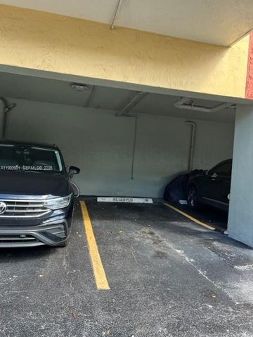 7900 Tatum Waterway Dr 503, Miami Beach, FL 33141