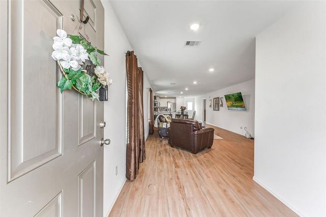 4146 Oakland View Street, Baytown, TX 77521