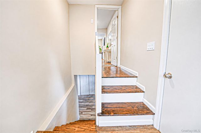 2 Storey Avenue, Central Islip, NY 11722