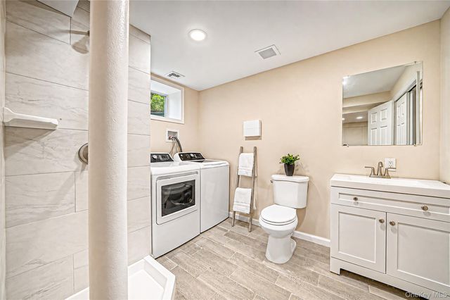 2 Storey Avenue, Central Islip, NY 11722