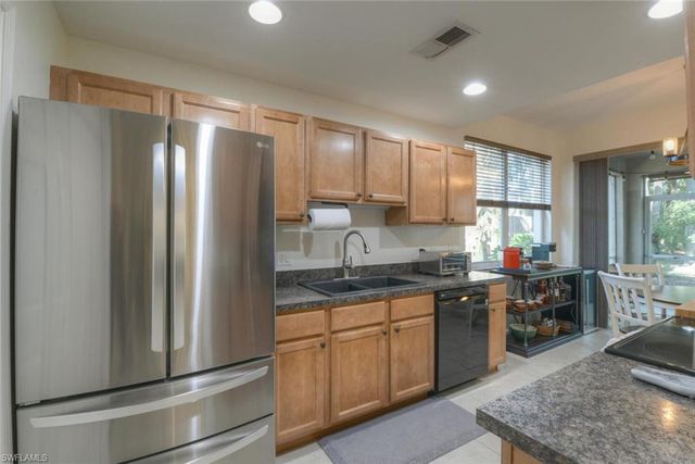 7103 Pond Cypress CT # 101, Naples, FL 34109