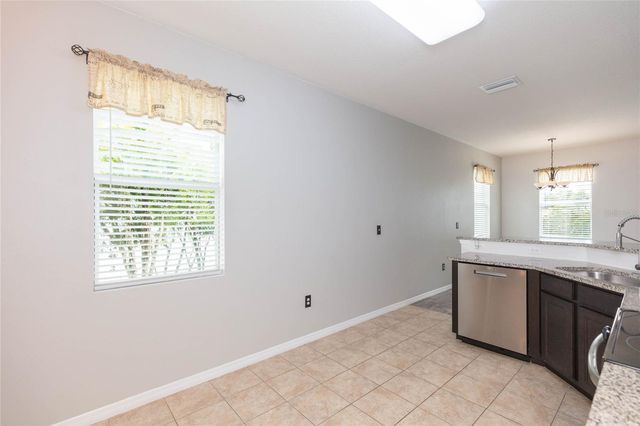 36108 LAGUNA HILLS CIRCLE, Zephyrhills, FL 33541