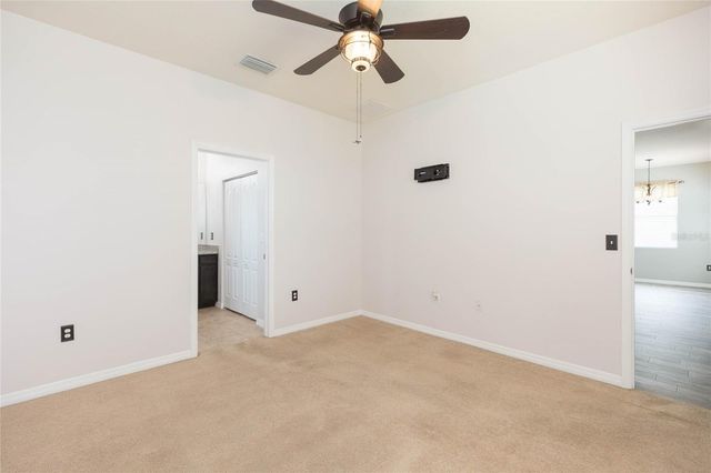 36108 LAGUNA HILLS CIRCLE, Zephyrhills, FL 33541