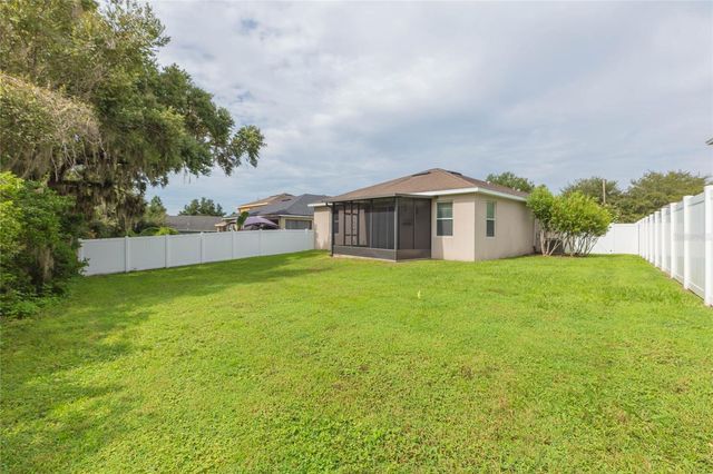 36108 LAGUNA HILLS CIRCLE, Zephyrhills, FL 33541