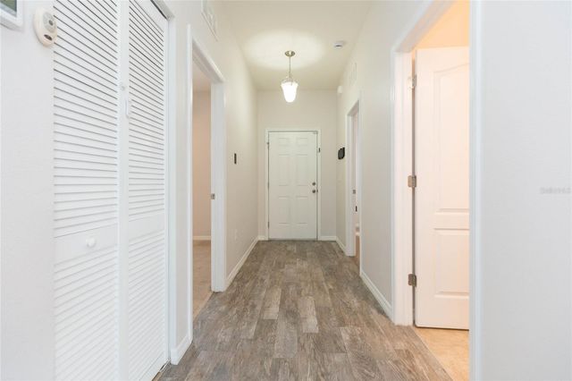 36108 LAGUNA HILLS CIRCLE, Zephyrhills, FL 33541