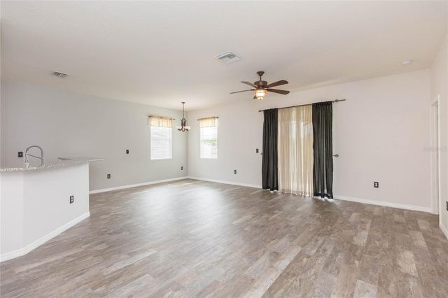36108 LAGUNA HILLS CIRCLE, Zephyrhills, FL 33541